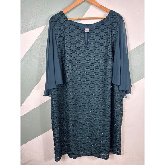 Connected Apparel Formal Dress Women’s Size 16W Green Sequin Cape Event Occasion - Picture 9 of 11